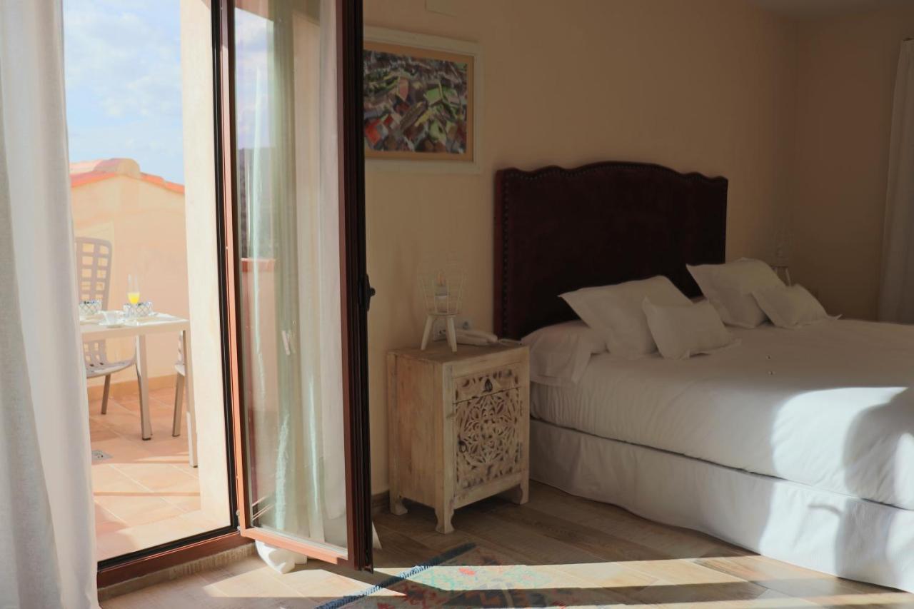 Hotel Palacio Conde Del Alamo Aroche Екстер'єр фото