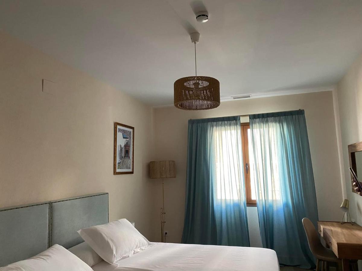 Hotel Palacio Conde Del Alamo Aroche Екстер'єр фото