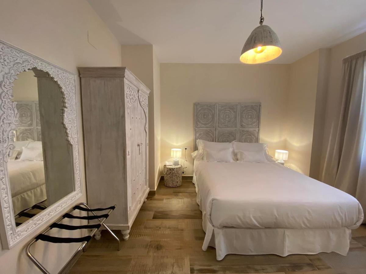 Hotel Palacio Conde Del Alamo Aroche Екстер'єр фото